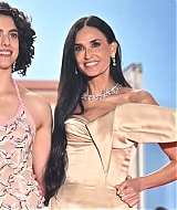 196.jpg