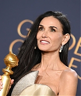105.jpg